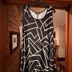 Chic Asymmetrical Black and White Dress/long tank